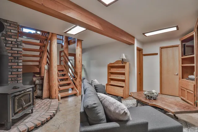 $950,000 | 6091 Dutch Mine Road, Diamond Springs, CA 95619