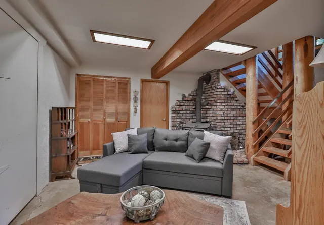 $950,000 | 6091 Dutch Mine Road, Diamond Springs, CA 95619