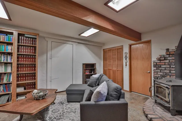 $950,000 | 6091 Dutch Mine Road, Diamond Springs, CA 95619