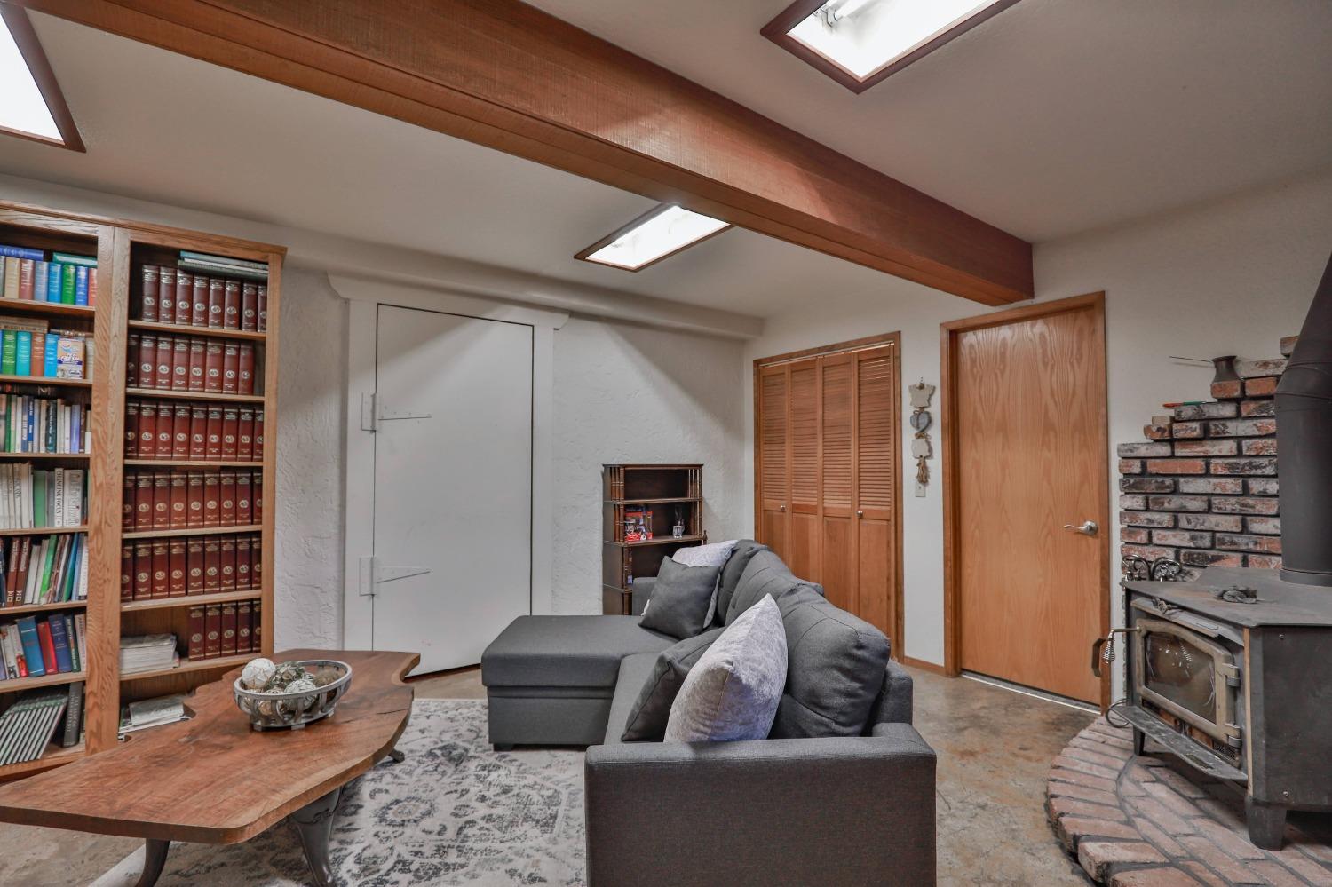 6091 Dutch Mine Road Diamond Springs, CA 95619 - Photo 26 of 83