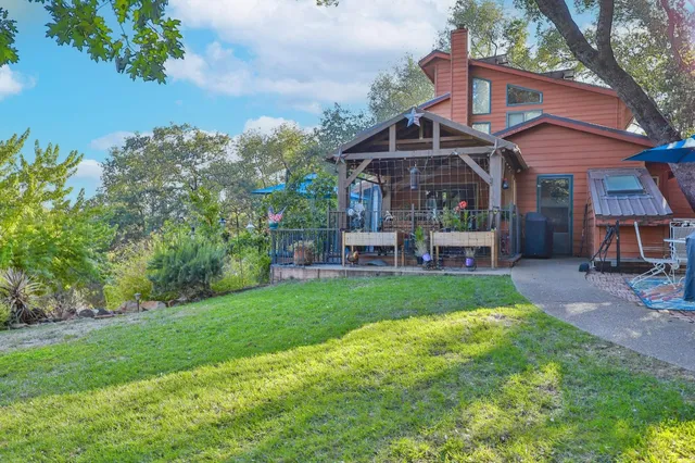 $950,000 | 6091 Dutch Mine Road, Diamond Springs, CA 95619