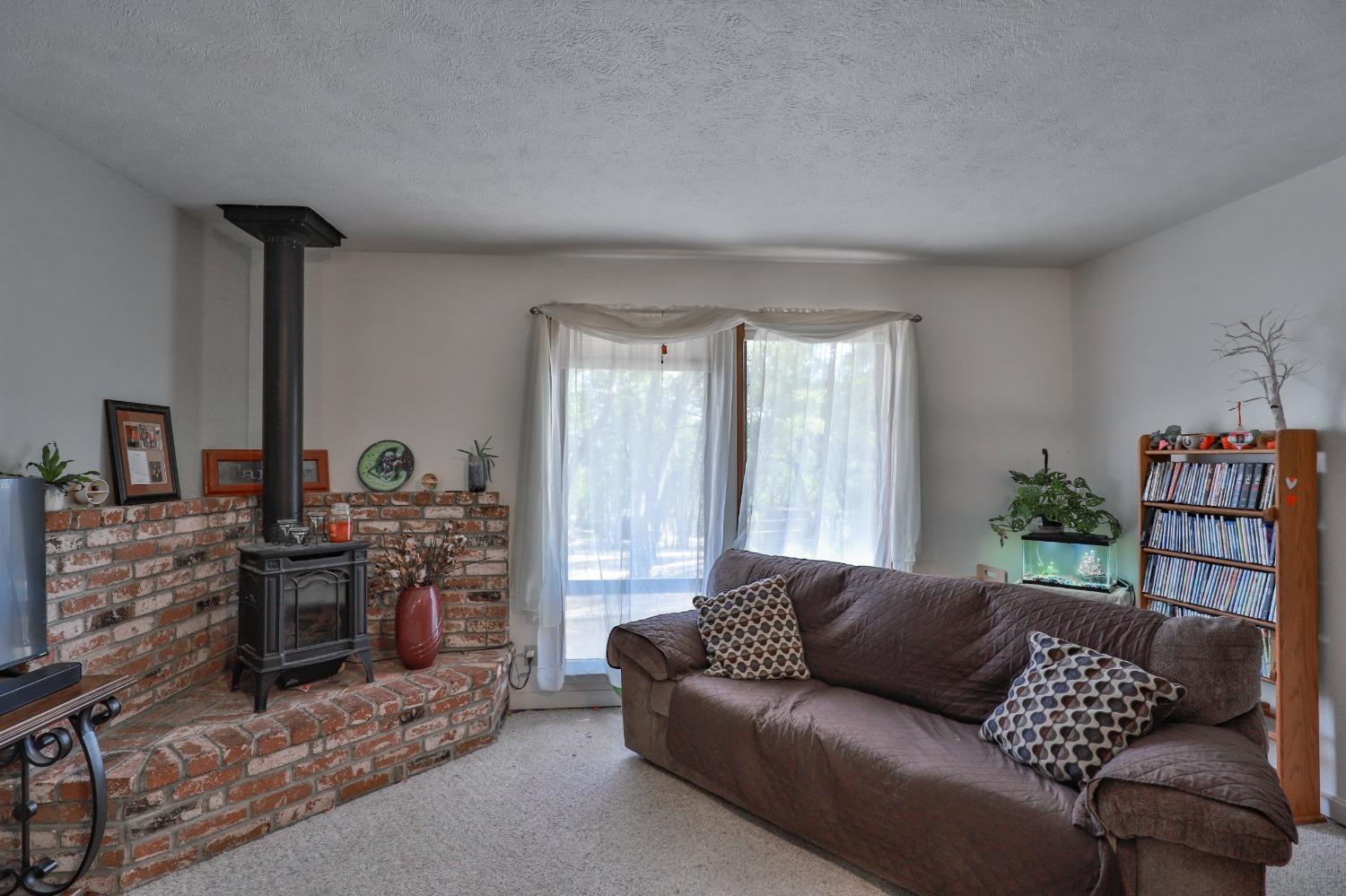 6091 Dutch Mine Road Diamond Springs, CA 95619 - Photo 59 of 83 Livingroom of 2nd Home