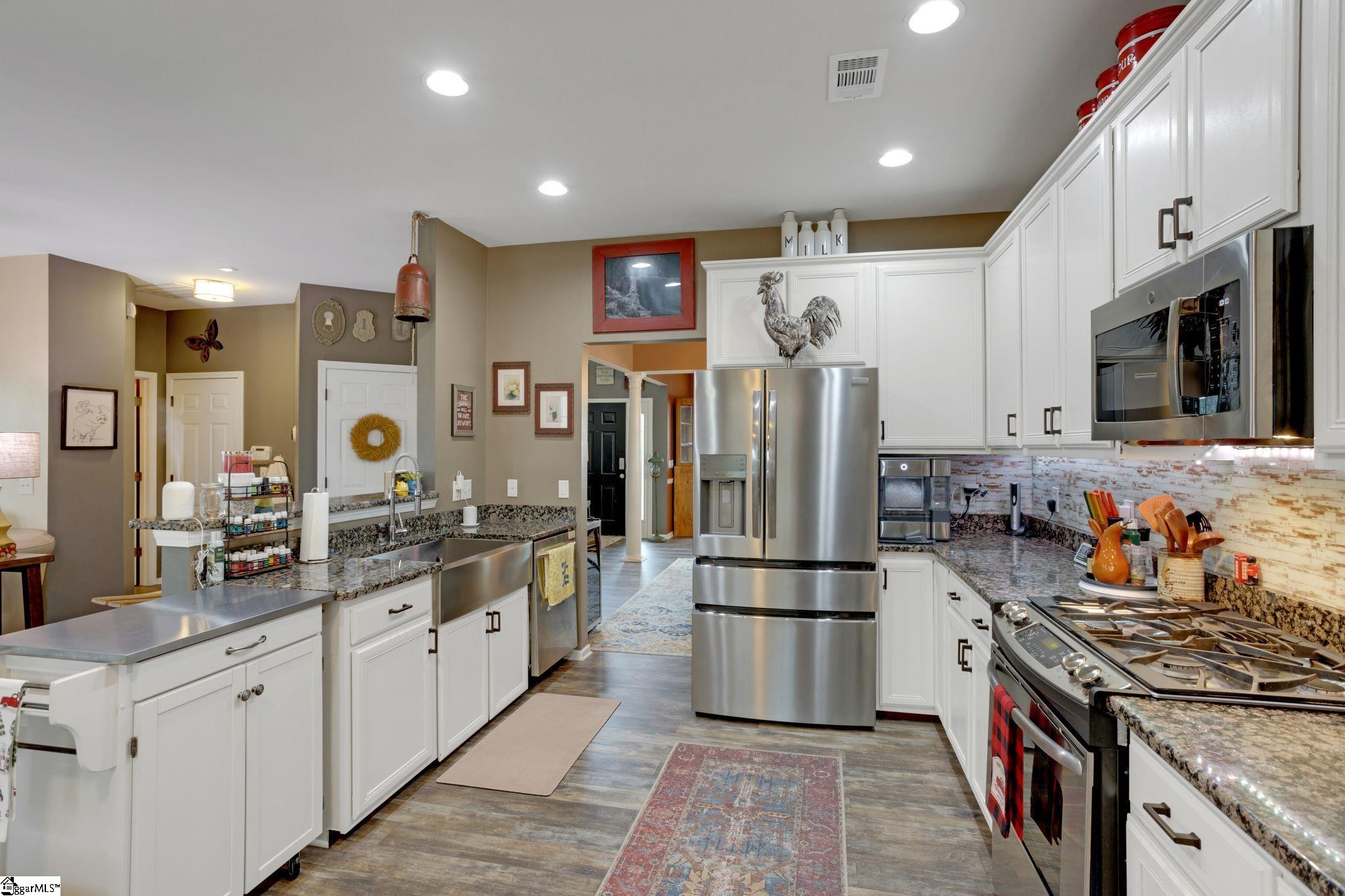 309 Tanner Chase Way Greenville, SC 29607 - Photo 10 of 32 Gallery Image 10