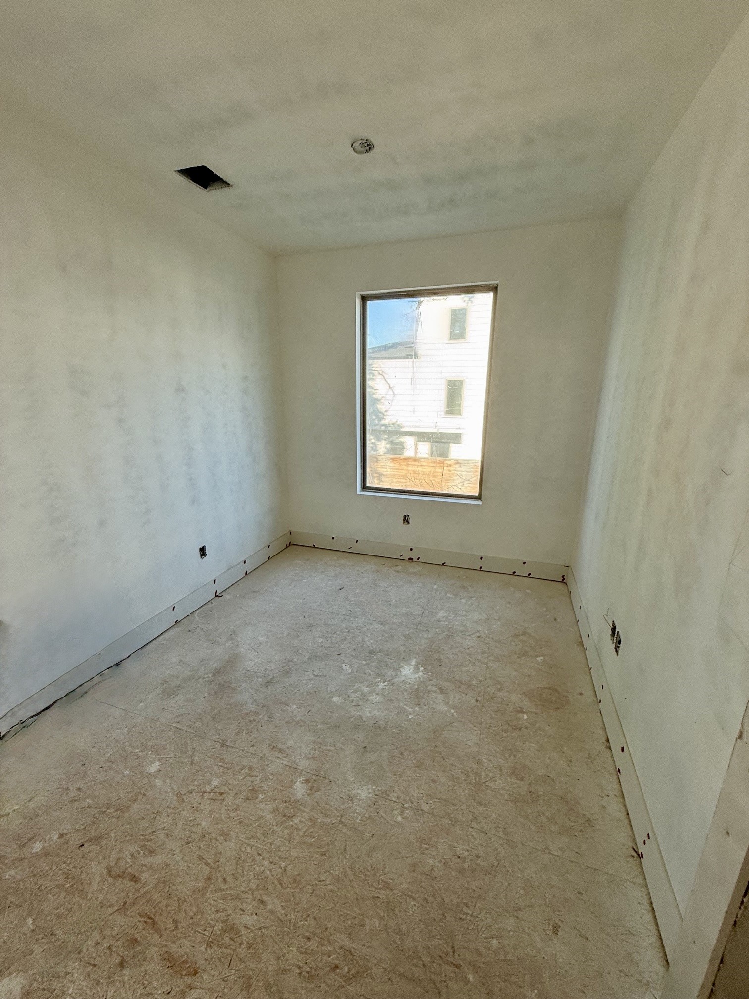 116 East 23rd Street Houston, TX 77008 - Photo 11 of 50 * Est Comp 9/15/2026 *
* Construction as of 5/4 *
* Customization options available during construction ONLY
* THIS IS AN ACTIVE CONSTRUCTION SITE, BUYERS MUST REQUEST APPOINTMENT TO BE ON PREMISES AT ALL TIMES.
* All information should be independently verified. Plans are subject to change without notice.