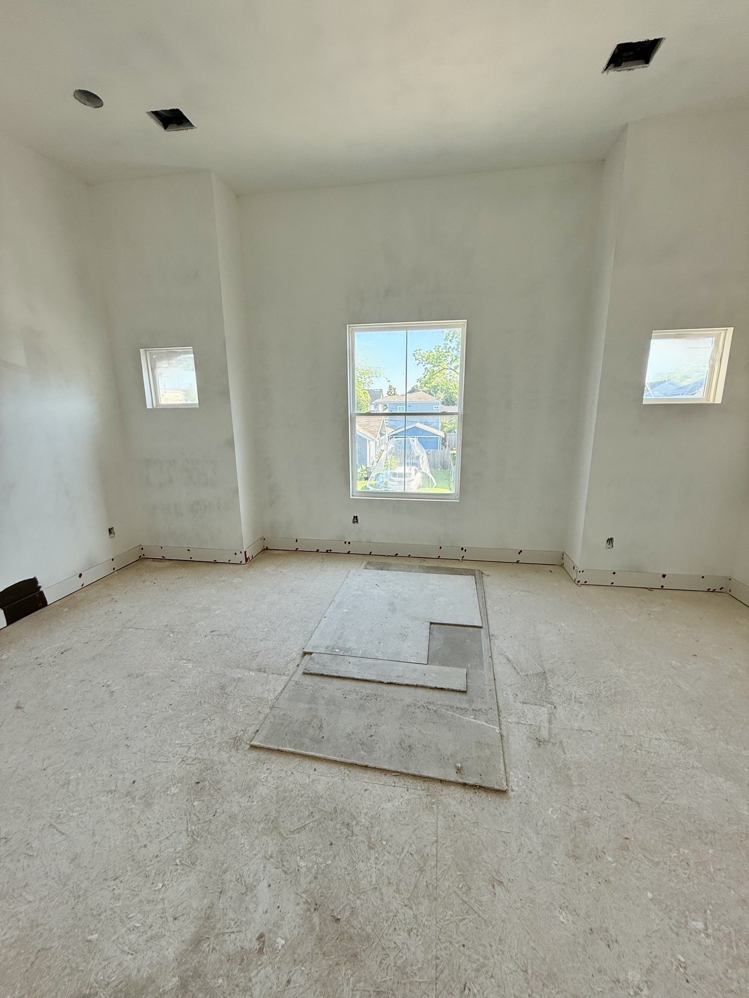 116 East 23rd Street Houston, TX 77008 - Photo 8 of 50 * Est Comp 9/15/2026 *
* Construction as of 5/4 *
* Customization options available during construction ONLY
* THIS IS AN ACTIVE CONSTRUCTION SITE, BUYERS MUST REQUEST APPOINTMENT TO BE ON PREMISES AT ALL TIMES.
* All information should be independently verified. Plans are subject to change without notice.