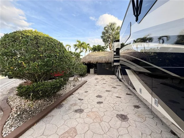 $339,000 | 421 Northwest Chipshot Lane, Port St. Lucie, FL 34986