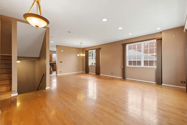 $459,000 | 1024 Park Place, Bellwood, IL 60104