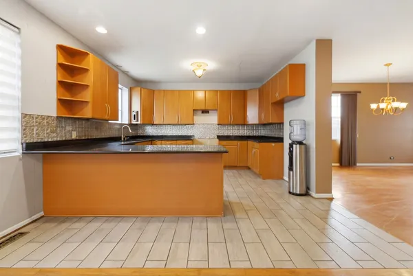 $459,000 | 1024 Park Place, Bellwood, IL 60104