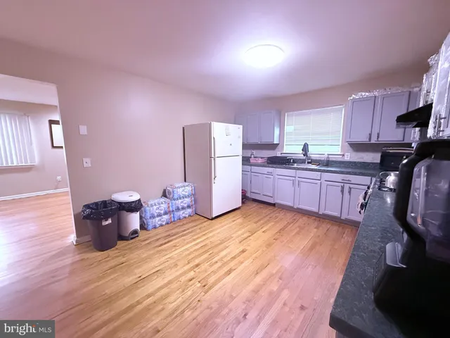 $2,600 | 697 Johnstone Street, Perth Amboy, NJ 08861