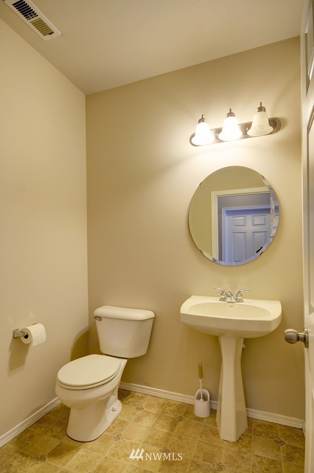 23106 27th Drive Southeast Bothell, WA 98021 - Photo 12 of 25