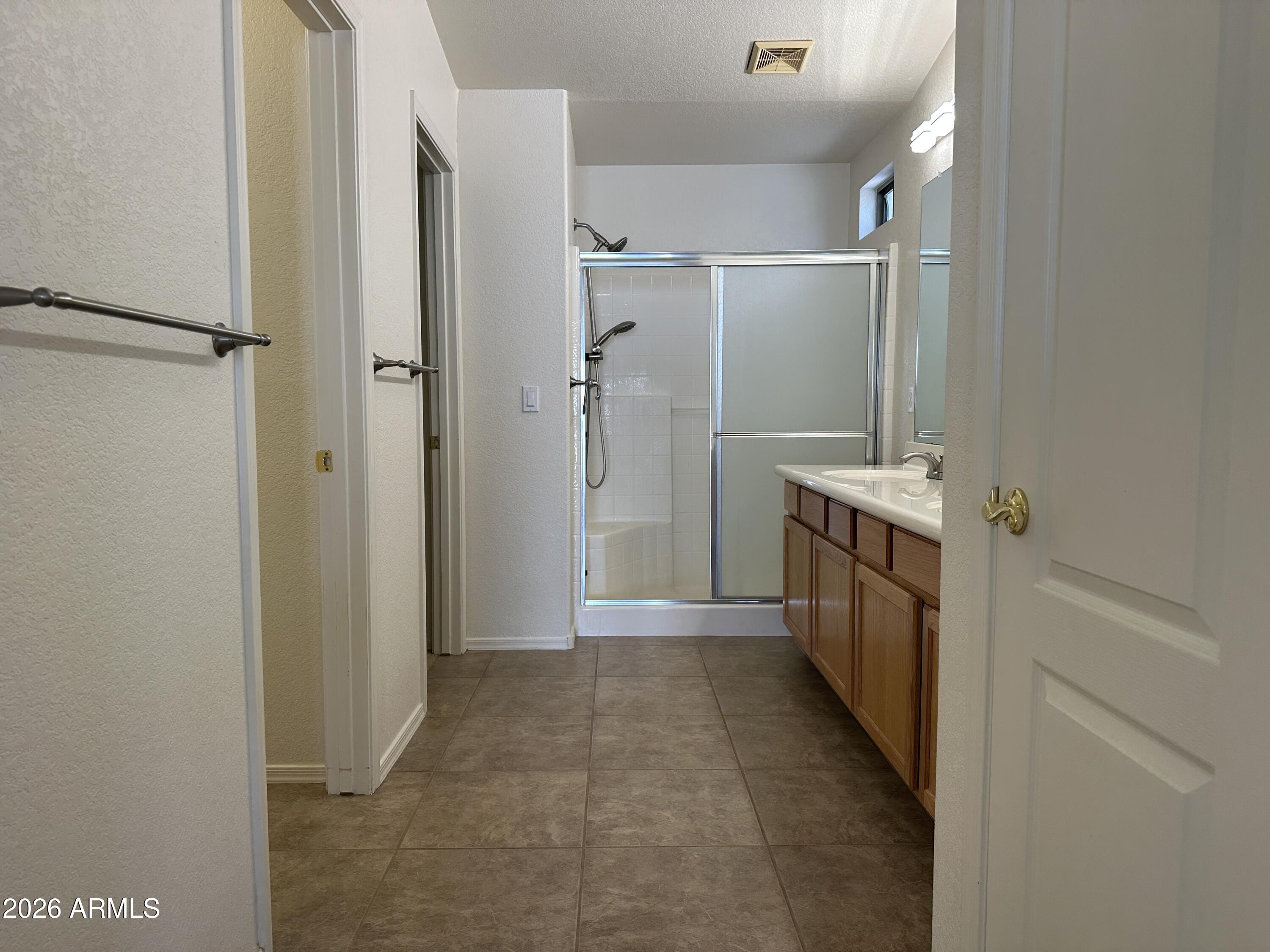 2101 South Meridian Road, Unit 172 Apache Junction, AZ 85120 - Photo 24 of 49 Primary Bath