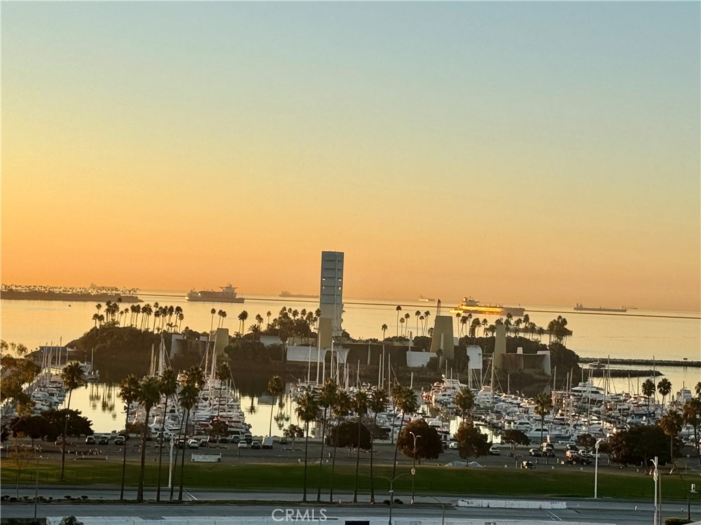525 East Seaside Way, Unit 904 Long Beach, CA 90802 - Photo 33 of 58 a view of a city