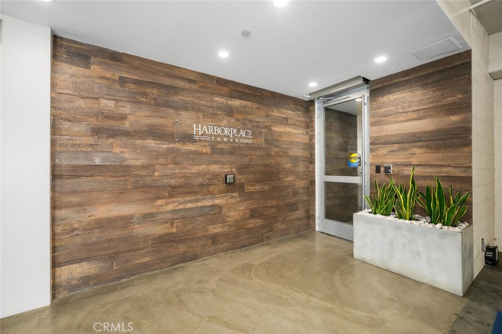 525 East Seaside Way, Unit 904 Long Beach, CA 90802 - Photo 50 of 58 Harbor Place welcomes you