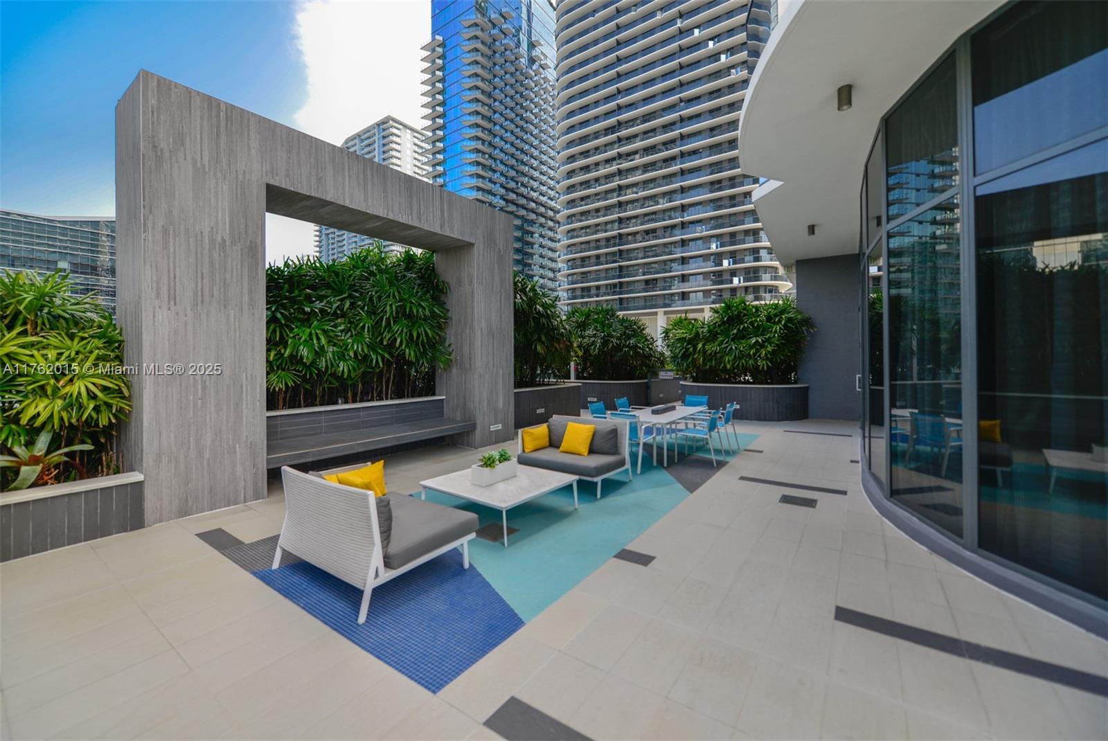 45 Southwest 9th Street, Unit 1107 Miami, FL 33130 - Photo 34 of 51