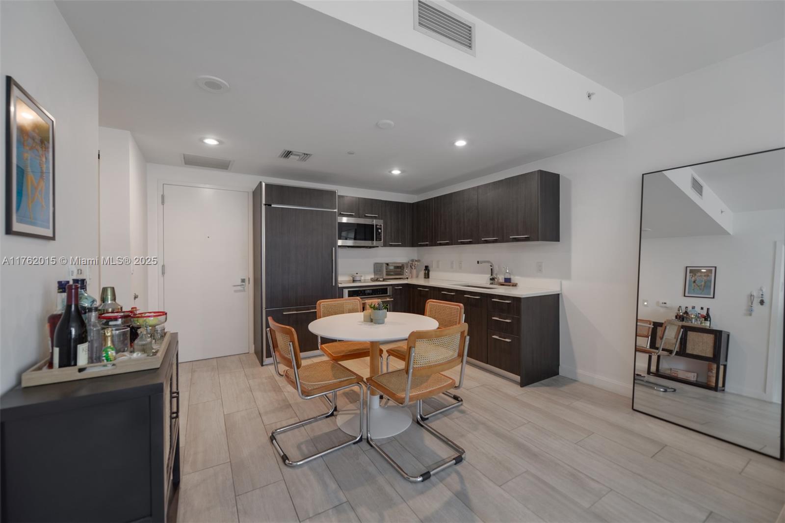45 Southwest 9th Street, Unit 1107 Miami, FL 33130 - Photo 8 of 51