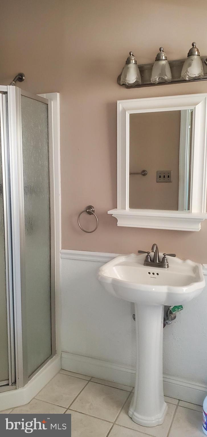 357 Fir Street Warminster, PA 18974 - Photo 11 of 13