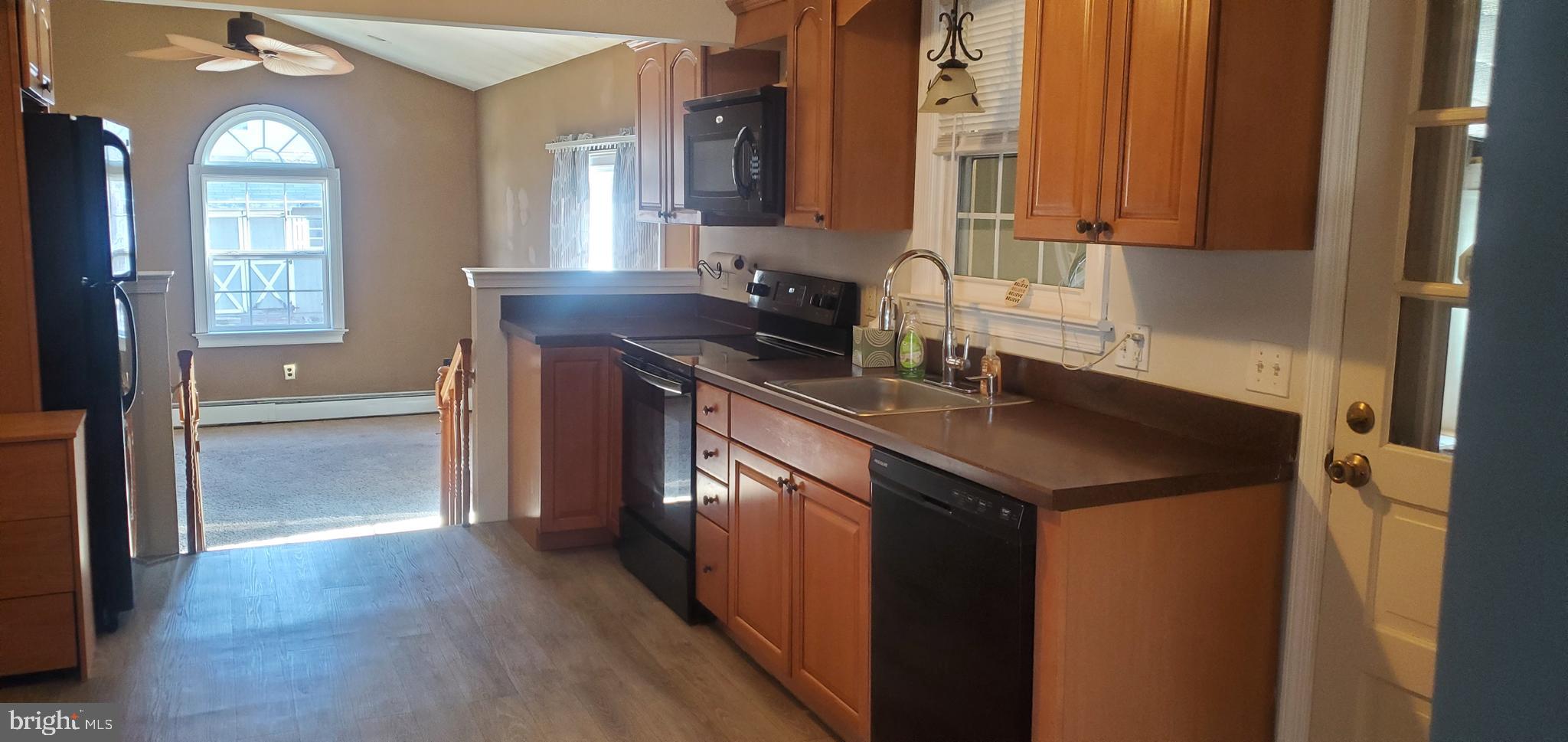 357 Fir Street Warminster, PA 18974 - Photo 8 of 13