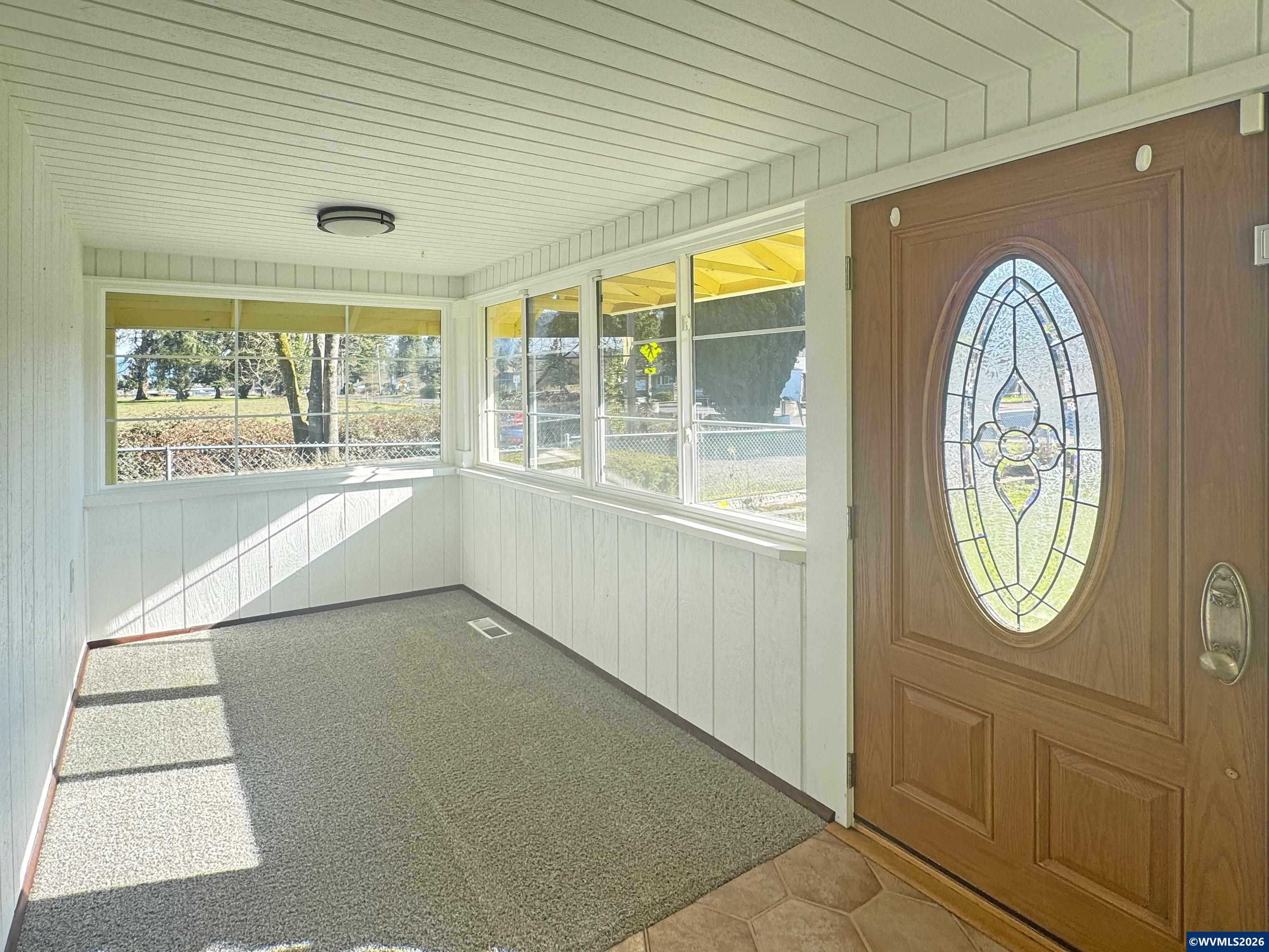 6898 Thurston Road Springfield, OR 97478 - Photo 4 of 37