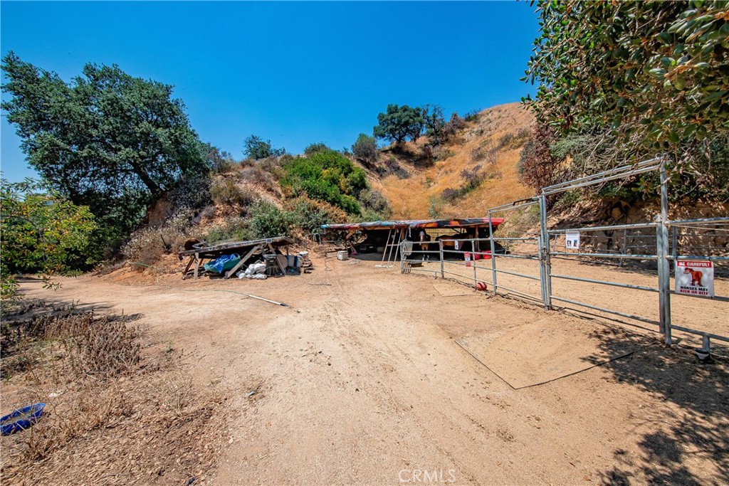 3597 Shaw Ranch Road Pasadena, CA 91107 - Photo 7 of 30 a view of outdoor space with seating