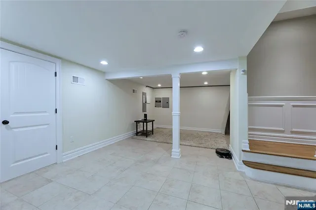 $2,200,000 | 53 Hamilton Place, Tenafly, NJ 07670