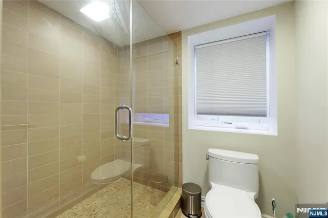 $2,200,000 | 53 Hamilton Place, Tenafly, NJ 07670