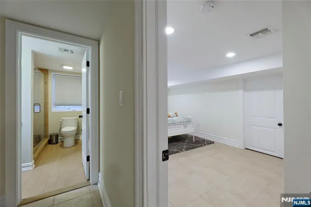 $2,200,000 | 53 Hamilton Place, Tenafly, NJ 07670