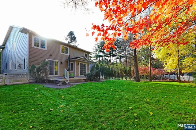 $2,200,000 | 53 Hamilton Place, Tenafly, NJ 07670