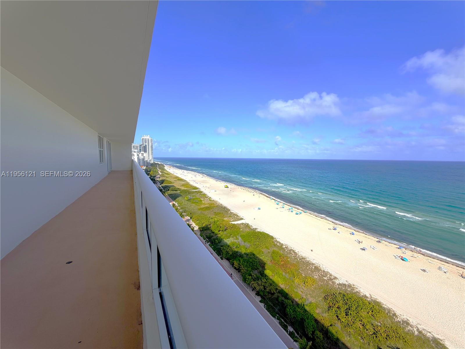 5601 Collins Avenue, Unit PH2 Miami Beach, FL 33140 - Photo 17 of 28