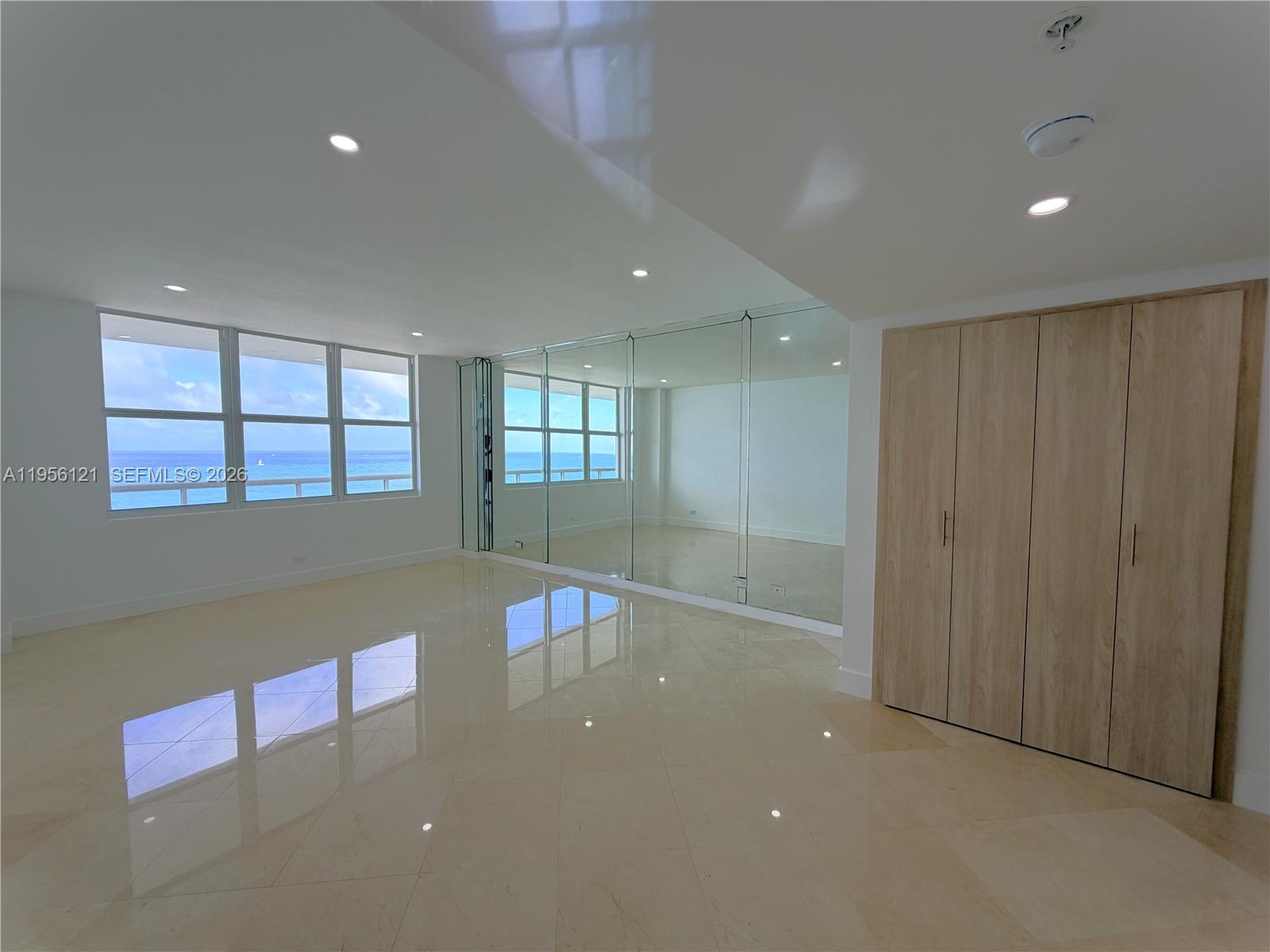 5601 Collins Avenue, Unit PH2 Miami Beach, FL 33140 - Photo 19 of 28