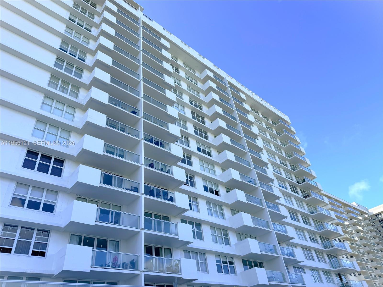 5601 Collins Avenue, Unit PH2 Miami Beach, FL 33140 - Photo 2 of 28