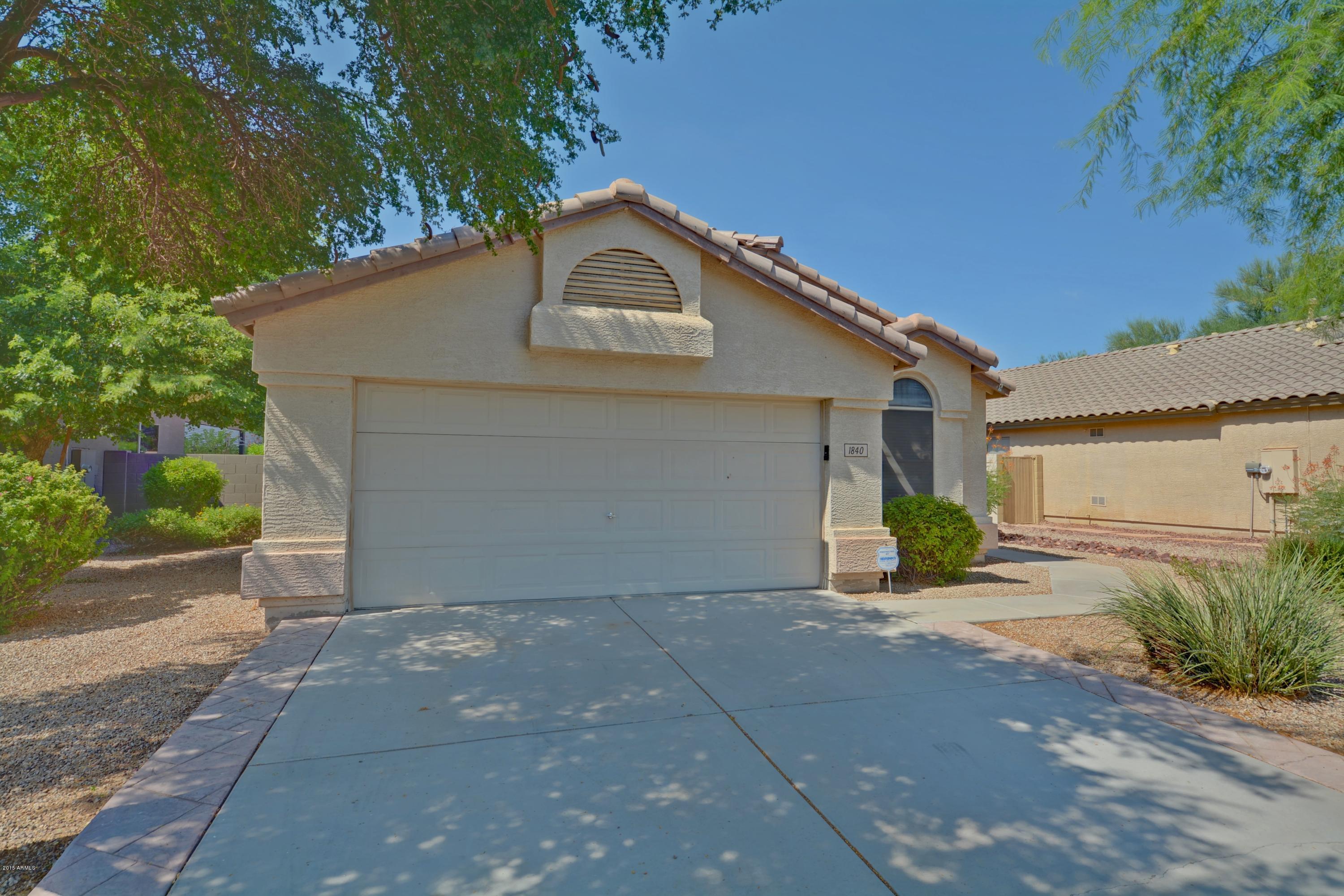 1840 East Erie Street Gilbert, AZ 85295 - Photo 3 of 27 Erie (3)