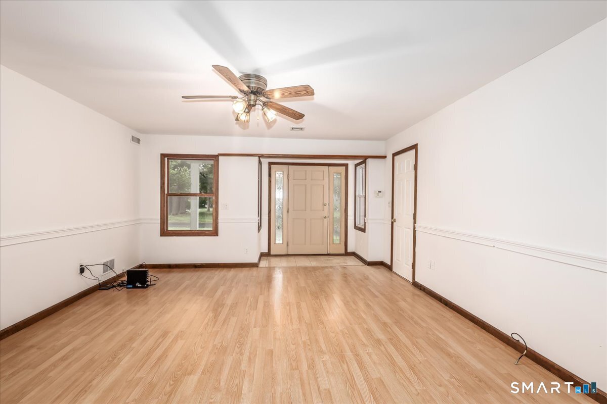 6 Caye Road Danbury, CT 06811 - Photo 12 of 32