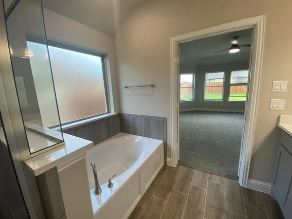 $2,850 | 116 Aucuba Lane, Waxahachie, TX 75165