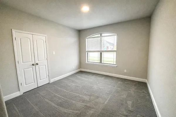 $2,850 | 116 Aucuba Lane, Waxahachie, TX 75165