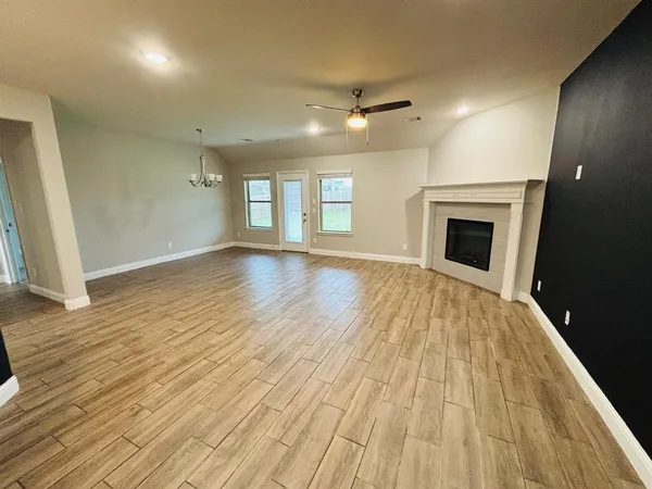 $2,850 | 116 Aucuba Lane, Waxahachie, TX 75165