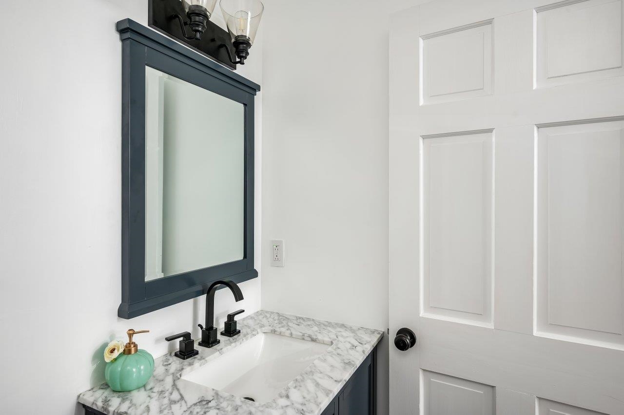 6 Pumpkin Circle Exeter, NH 03833 - Photo 18 of 40