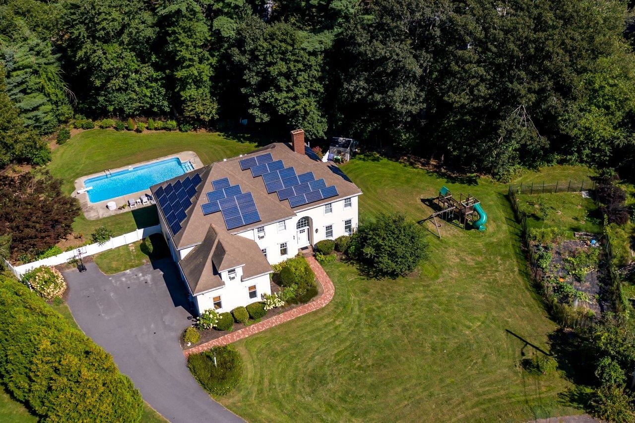 6 Pumpkin Circle Exeter, NH 03833 - Photo 2 of 40