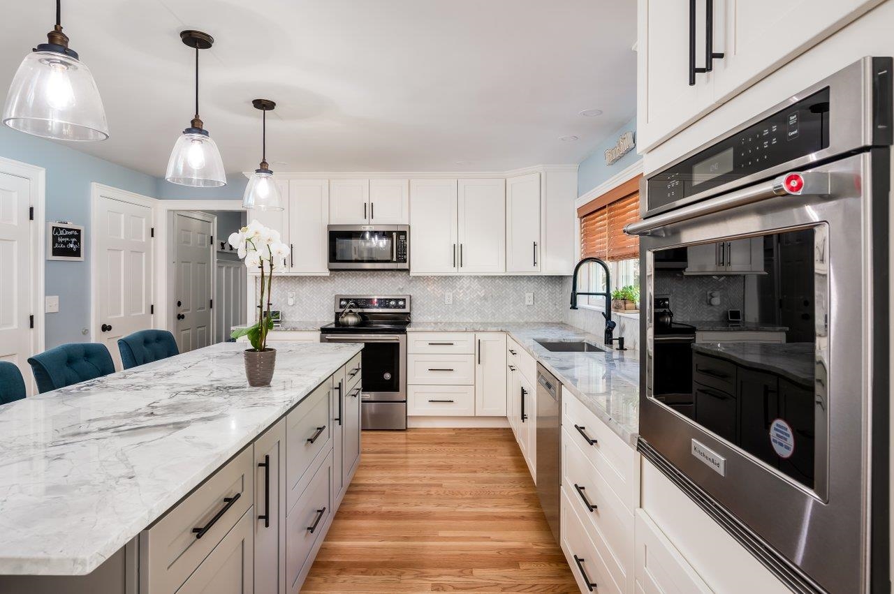 6 Pumpkin Circle Exeter, NH 03833 - Photo 3 of 40