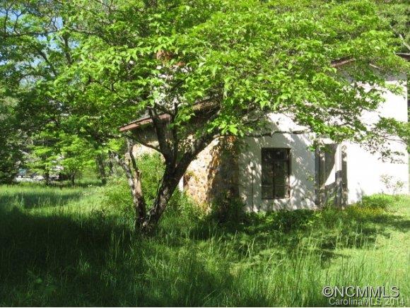 397 Clinic Road Balsam Grove, NC 28708 - Photo 9 of 11 Gallery Image 9