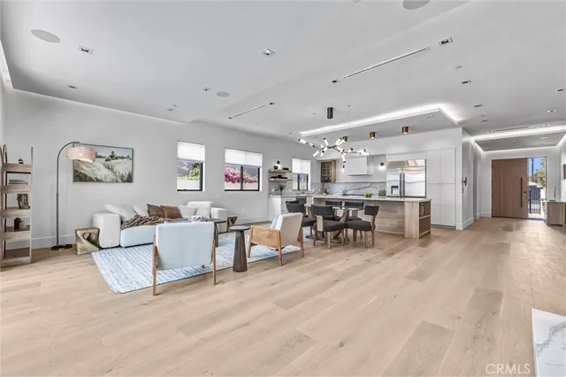 $11,500 | 6238 Babcock Avenue, North Hollywood, CA 91606