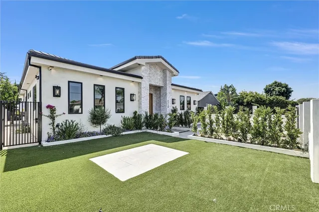 $11,500 | 6238 Babcock Avenue, North Hollywood, CA 91606