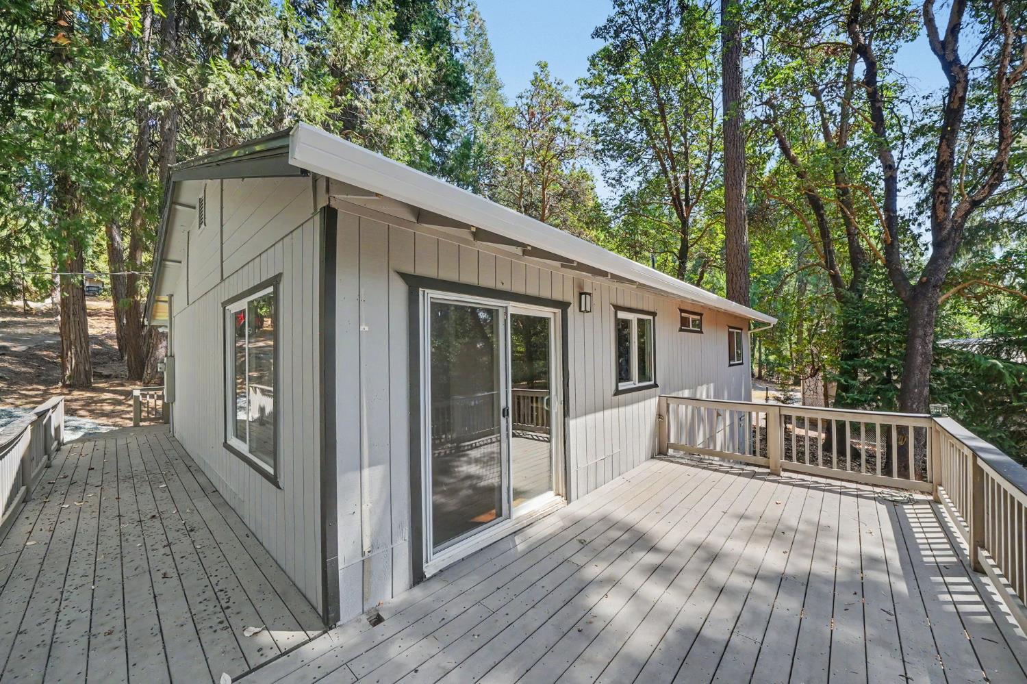 27094 Barton Road Pioneer, CA 95666 - Photo 6 of 31 Gallery Image 6