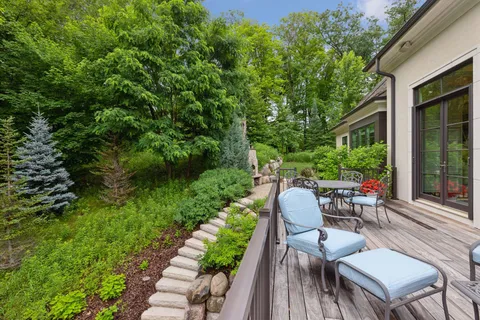$3,125,000 | 405 Carpenters Point, Wayzata, MN 55391