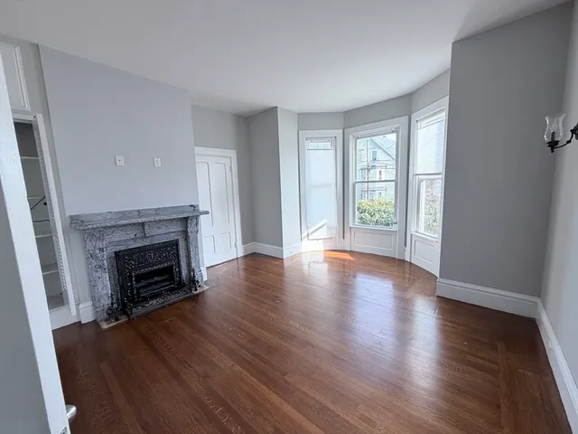 $2,100 | 82 School Street, Unit 1, Milford, MA 01757