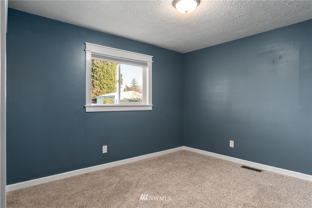 300 Gardner Road Burlington, WA 98233 - Photo 12 of 25 Gallery Image 12