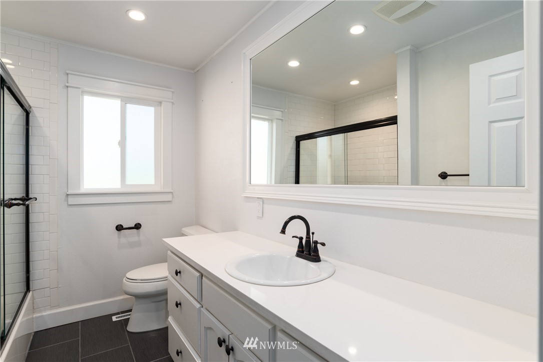 300 Gardner Road Burlington, WA 98233 - Photo 15 of 25 Gallery Image 15