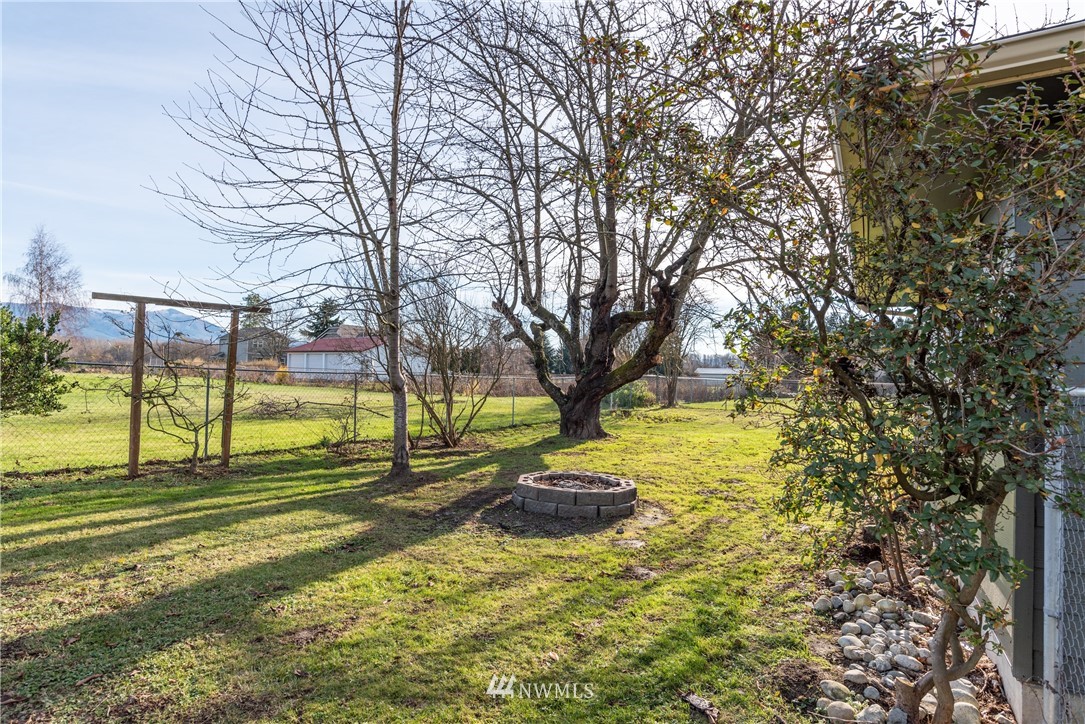 300 Gardner Road Burlington, WA 98233 - Photo 23 of 25 Gallery Image 23