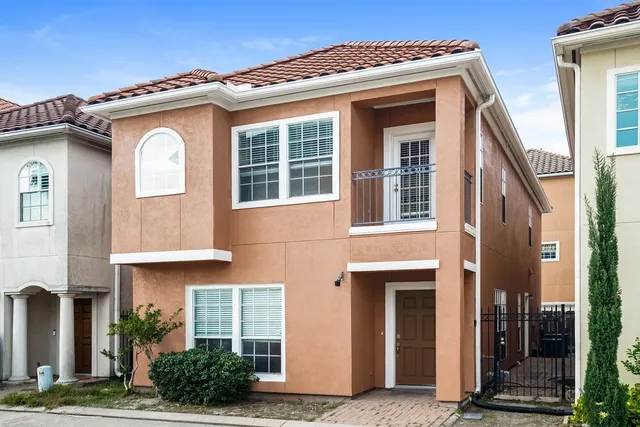 $2,080 | 7118 Turtle Lagoon Row, Houston, TX 77036