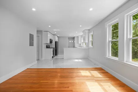 $5,100 | 170 Calumet Street, Unit 1, Boston, MA 02120