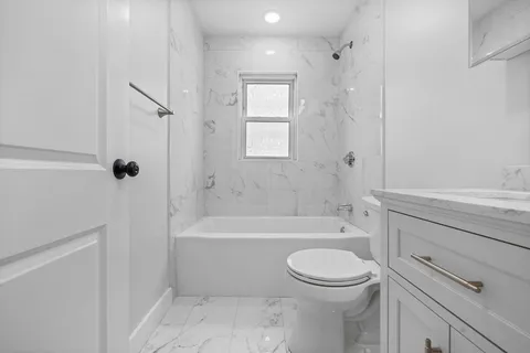 $5,100 | 170 Calumet Street, Unit 1, Boston, MA 02120